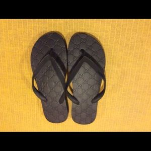Gucci Shoes - Men’s Gucci thongs Gucci Shoes - Men’s Gucci thongs